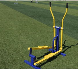 新農村新氣象 廣場公園中的健身器材，從太空漫步機到多樣化選擇